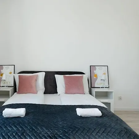Modern Tower Premium
